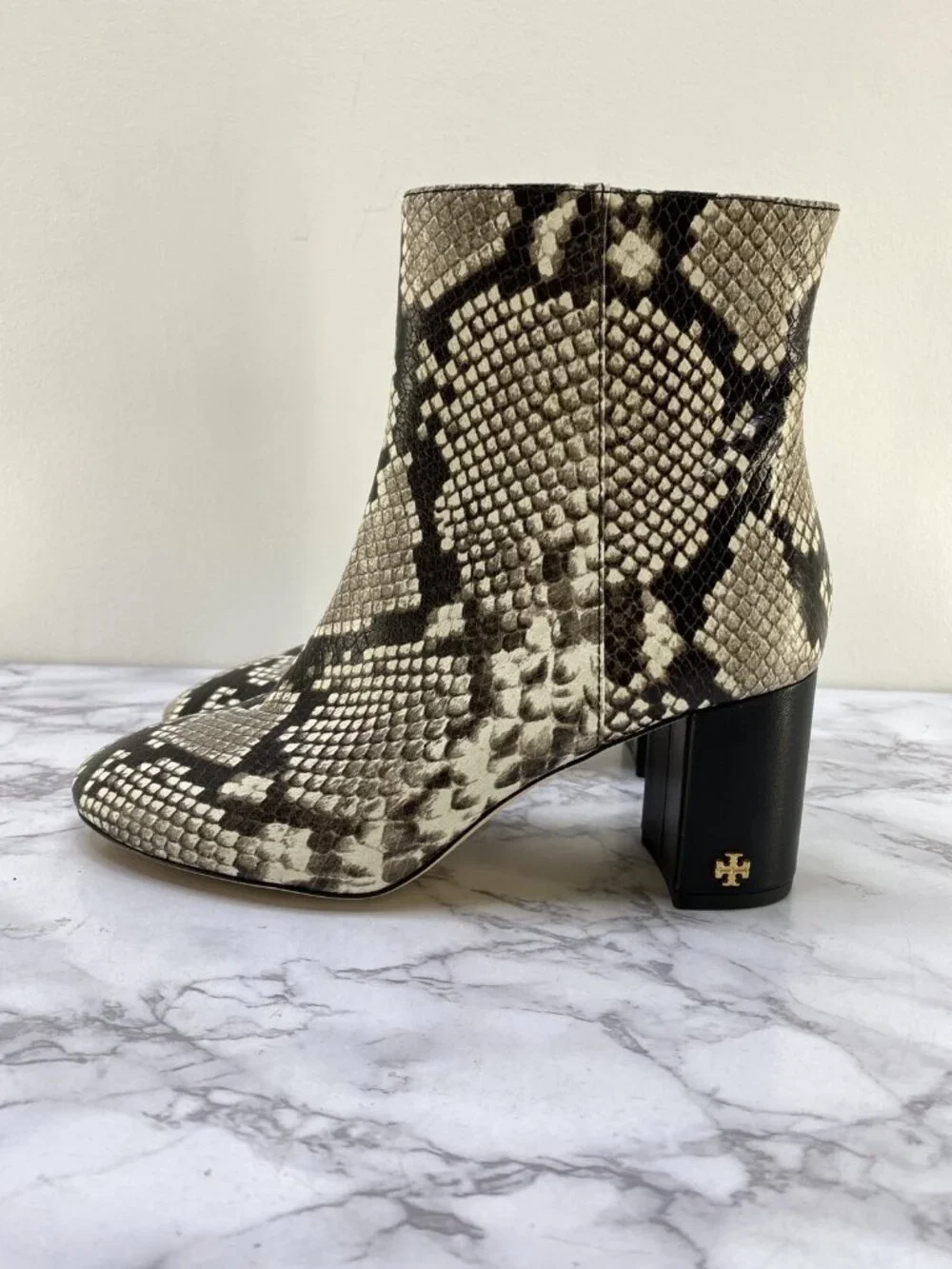 Tory Burch Women's Kira animal print black & White Boot Size 7 M